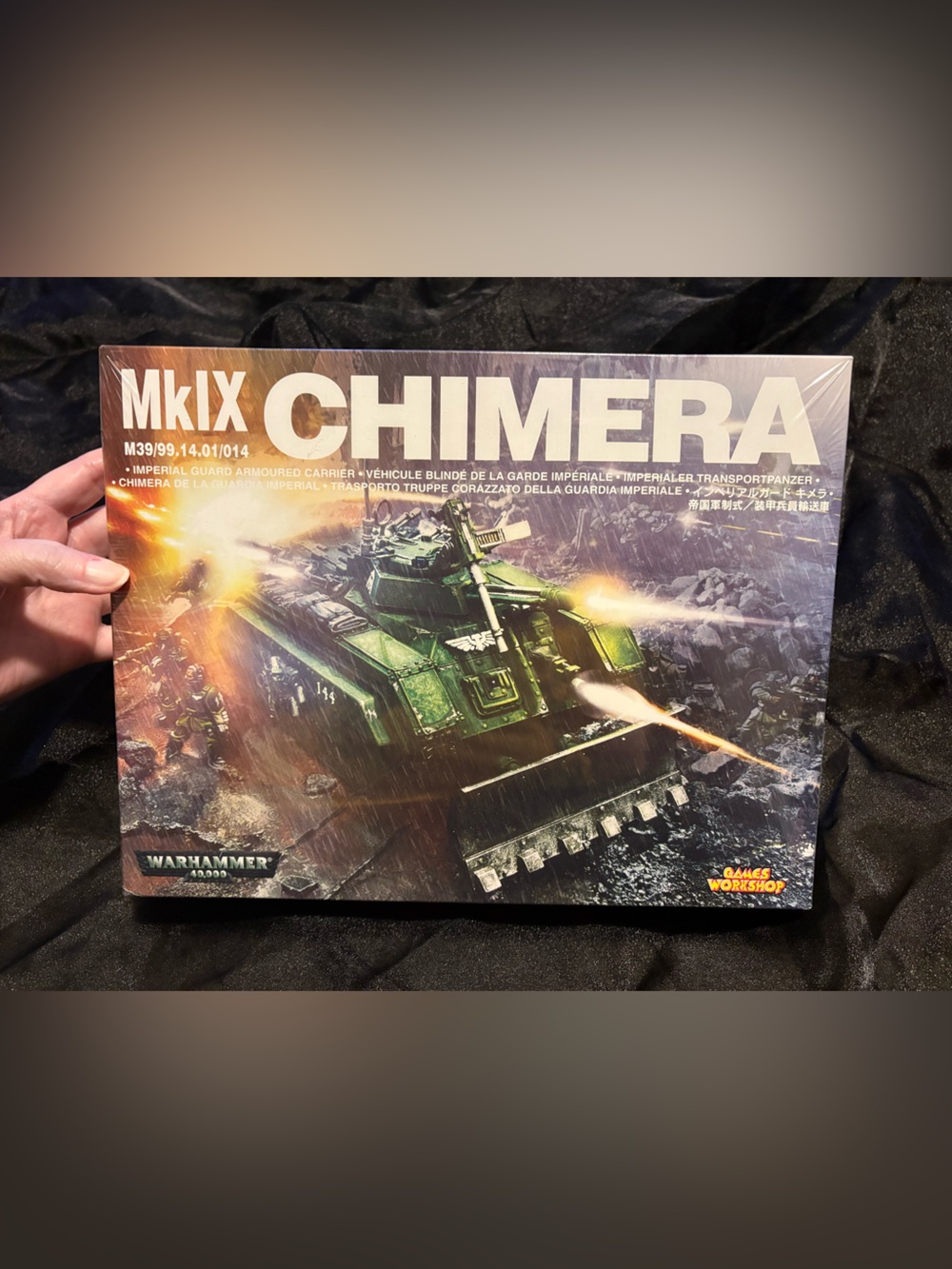 New sealed Warhammer Imperial Guard Armoured Carrier (Vintage)